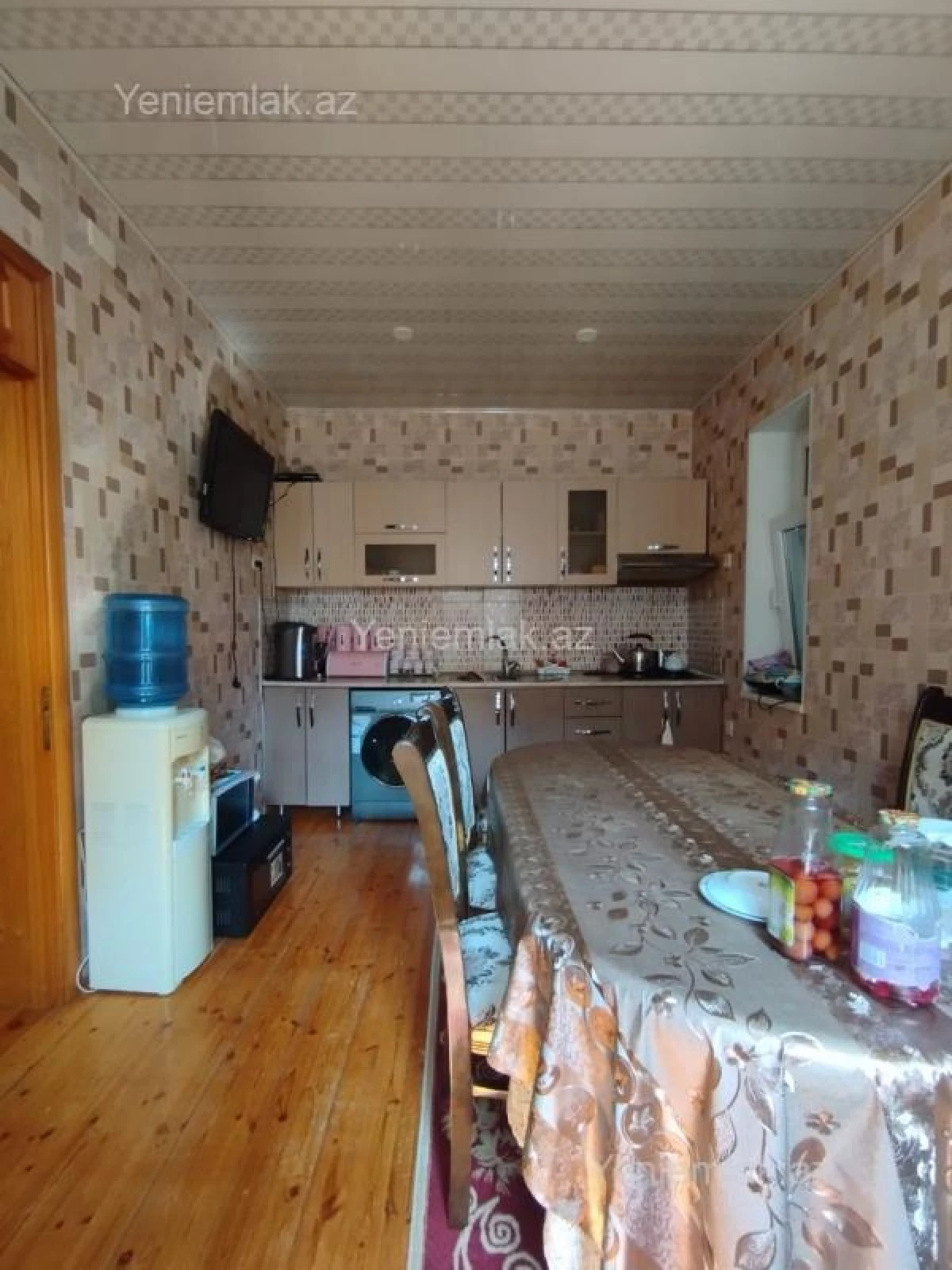 Satılır 5 otaqlı həyət evi 210 m²