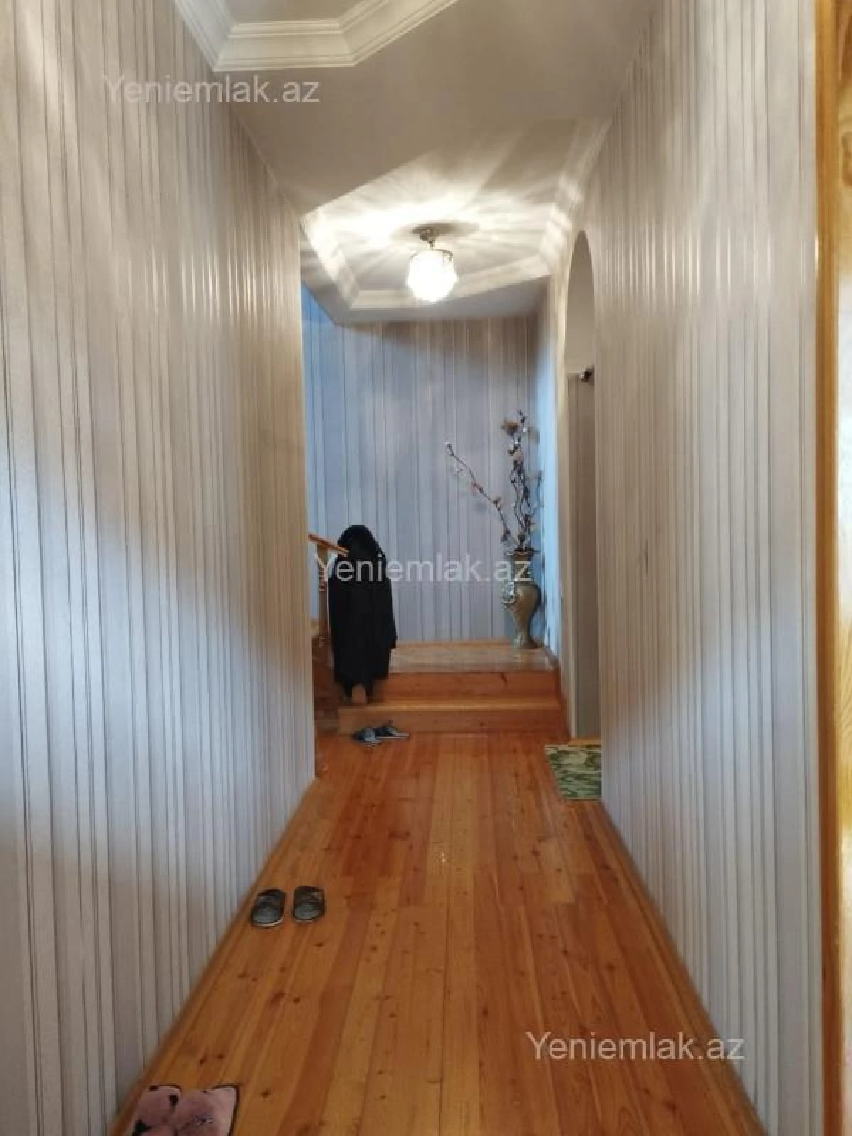 Satılır 5 otaqlı həyət evi 210 m²