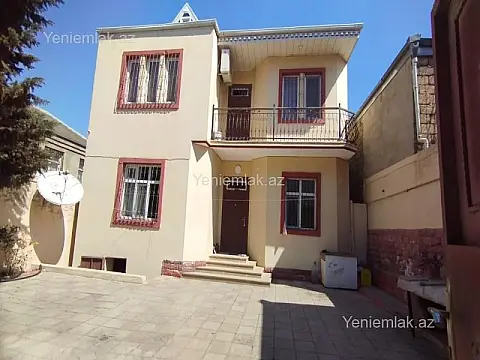 Satılır 5 otaqlı həyət evi 210 m²