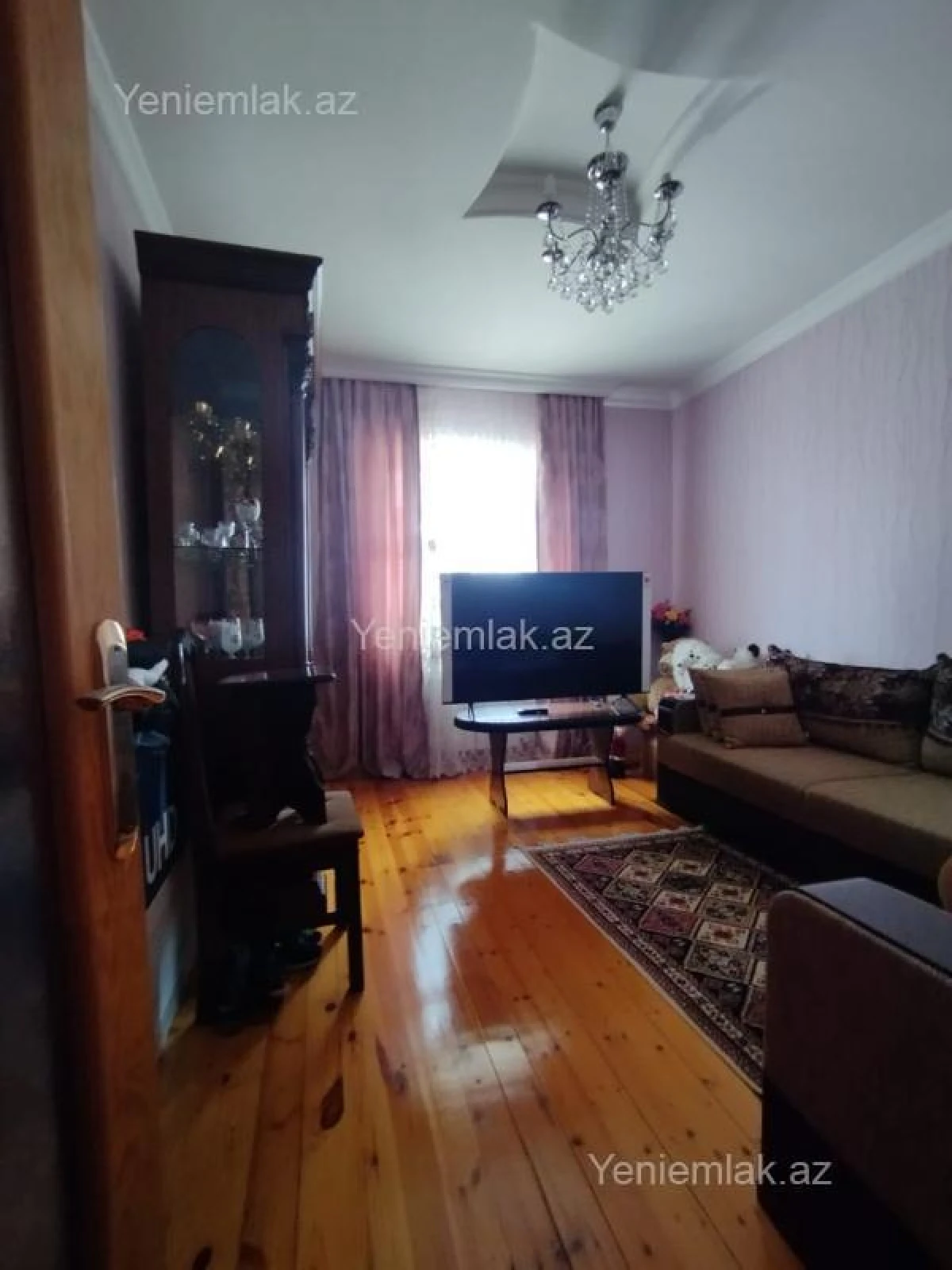 Satılır 5 otaqlı həyət evi 210 m²