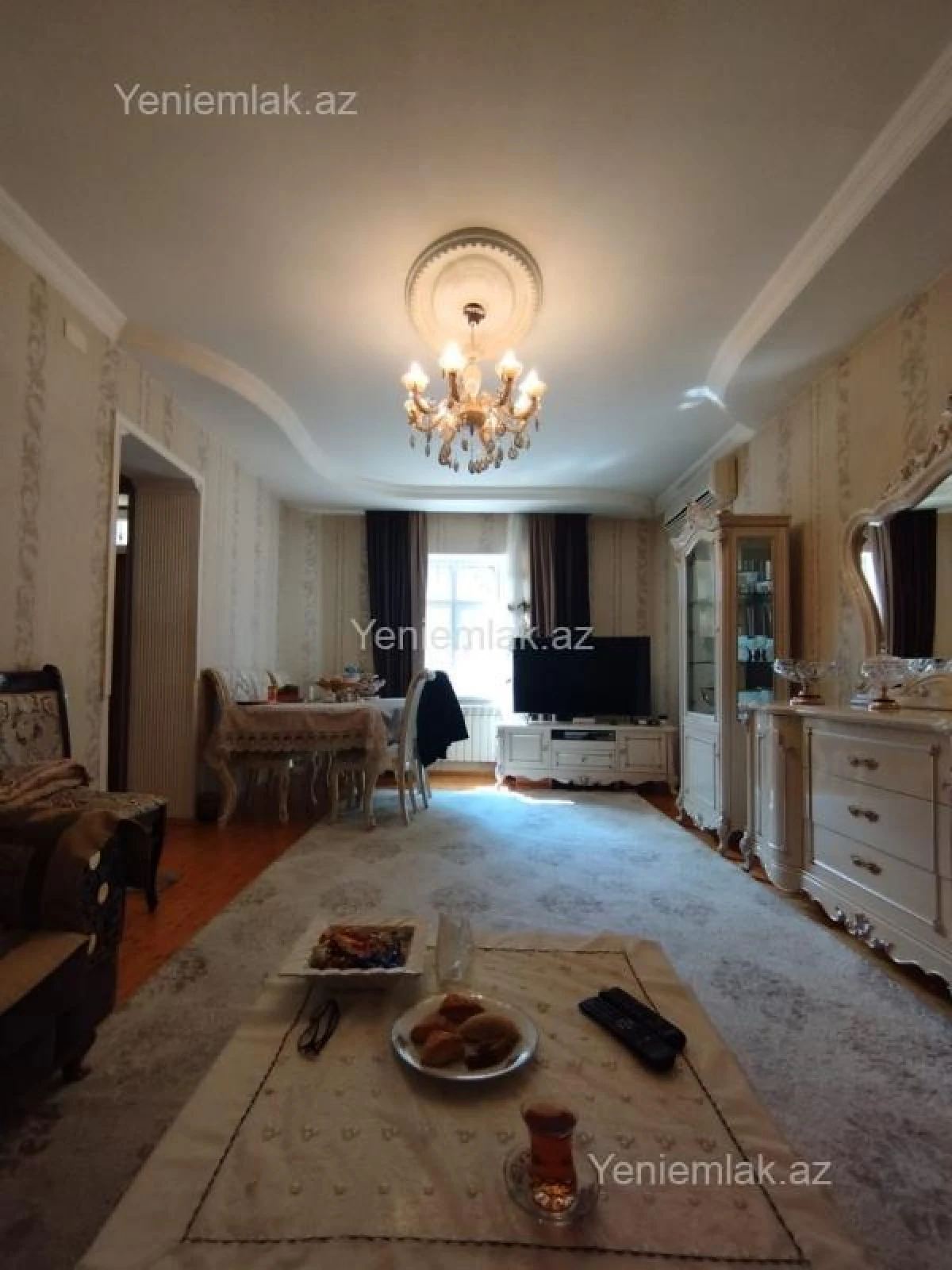 Satılır 5 otaqlı həyət evi 210 m²