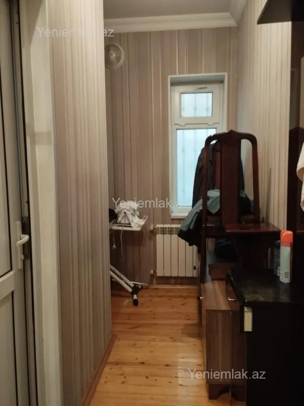 Satılır 5 otaqlı həyət evi 210 m²