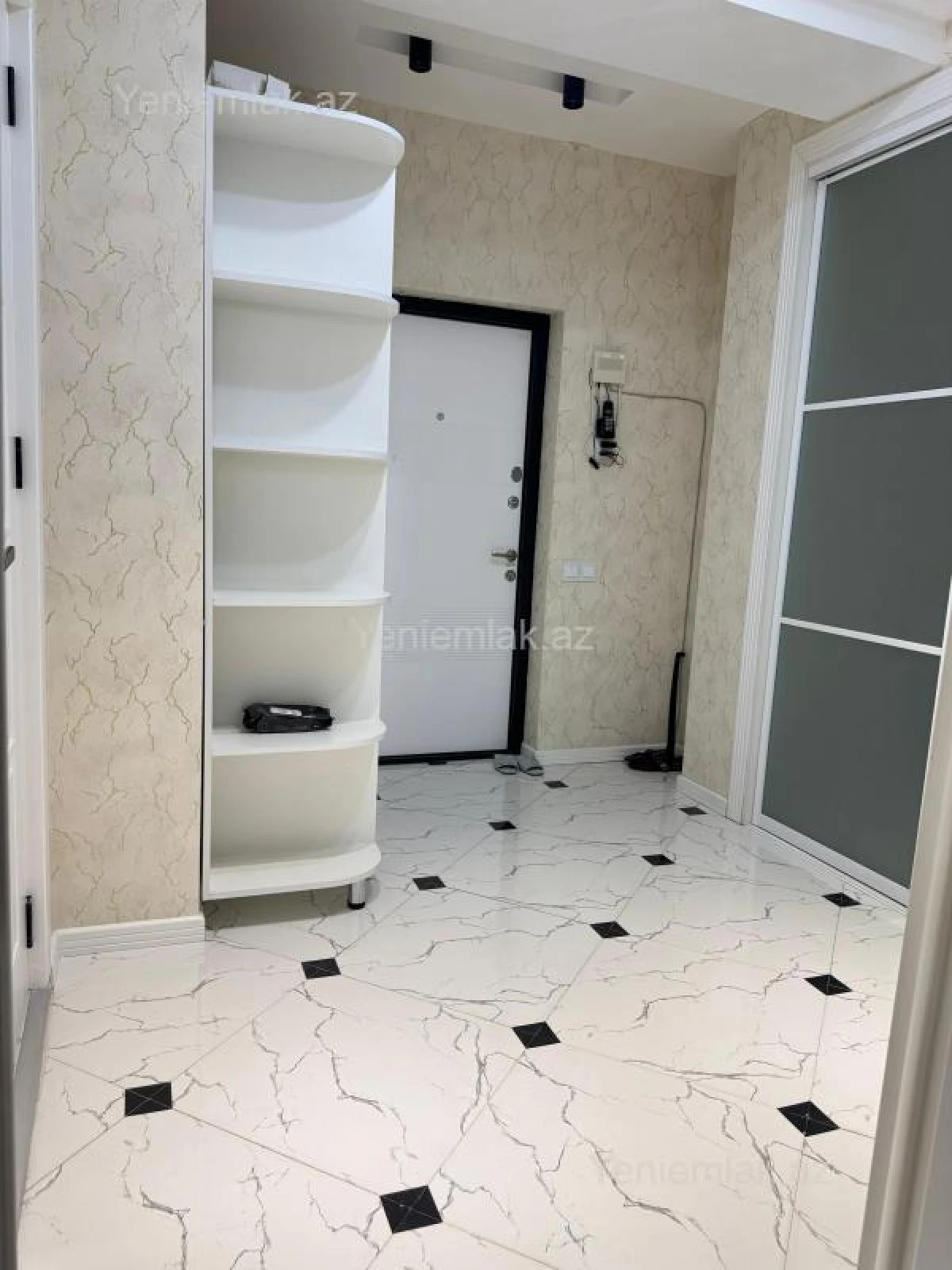 Satılır 2 otaqlı yeni tikili 55 m²