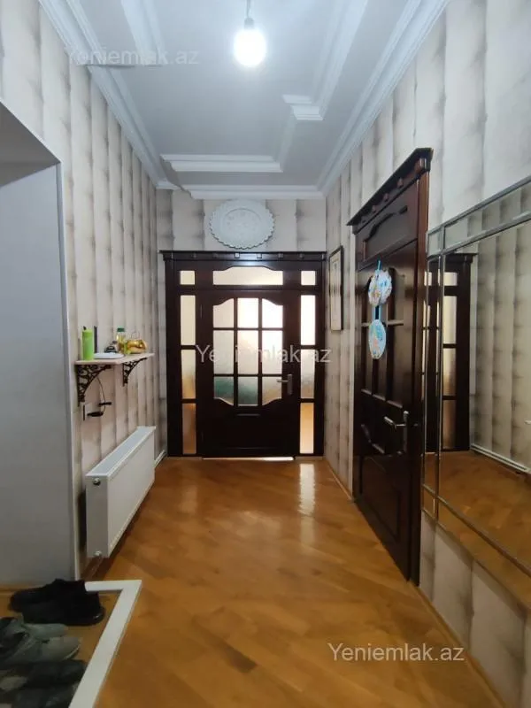 Satılır 2 otaqlı köhnə tikili 62 m²