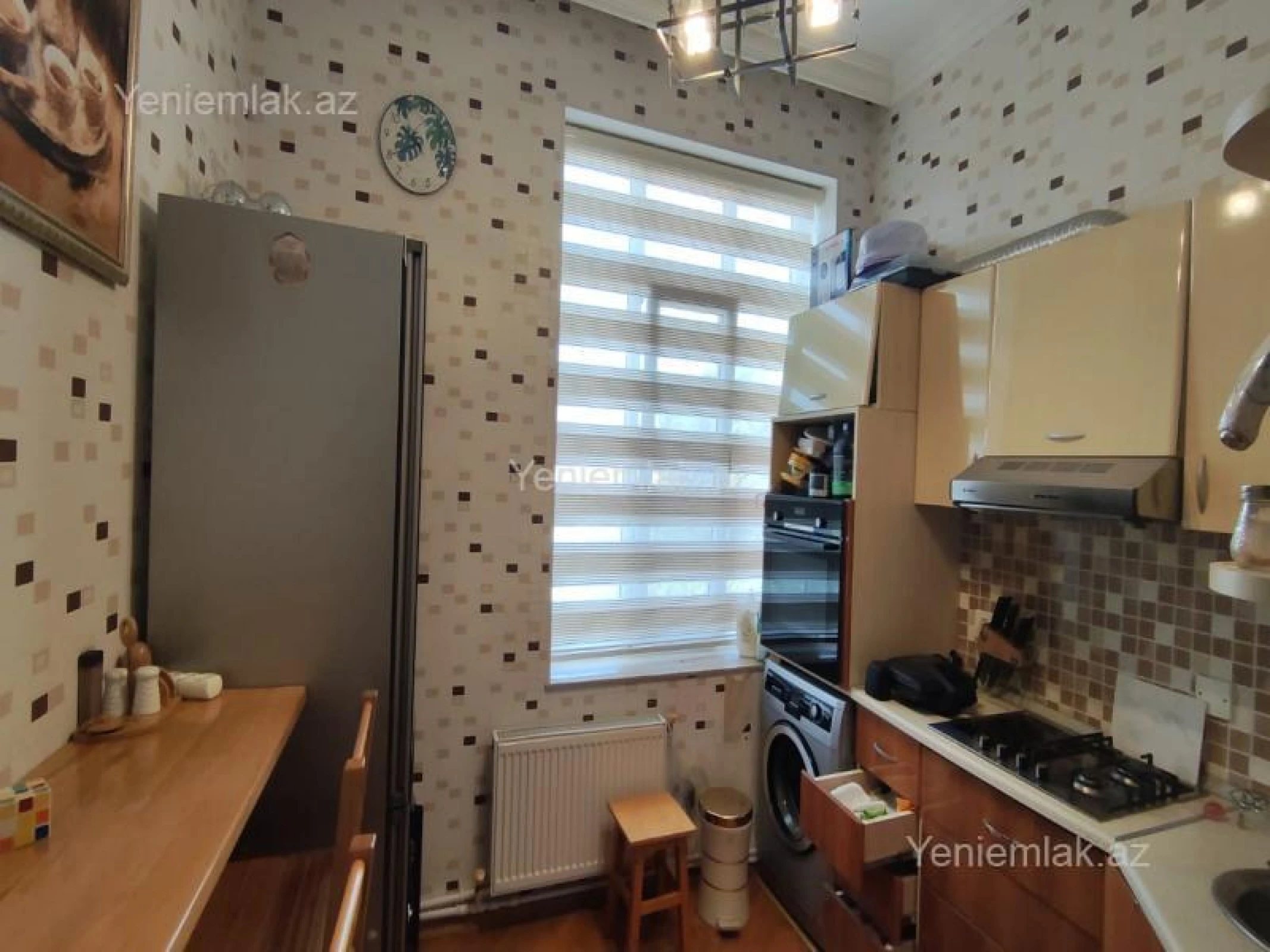 Satılır 2 otaqlı köhnə tikili 62 m²