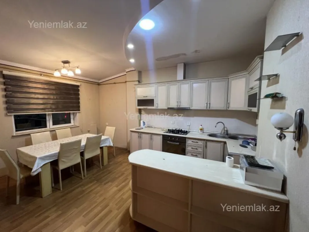 Satılır 3 otaqlı yeni tikili 110 m²