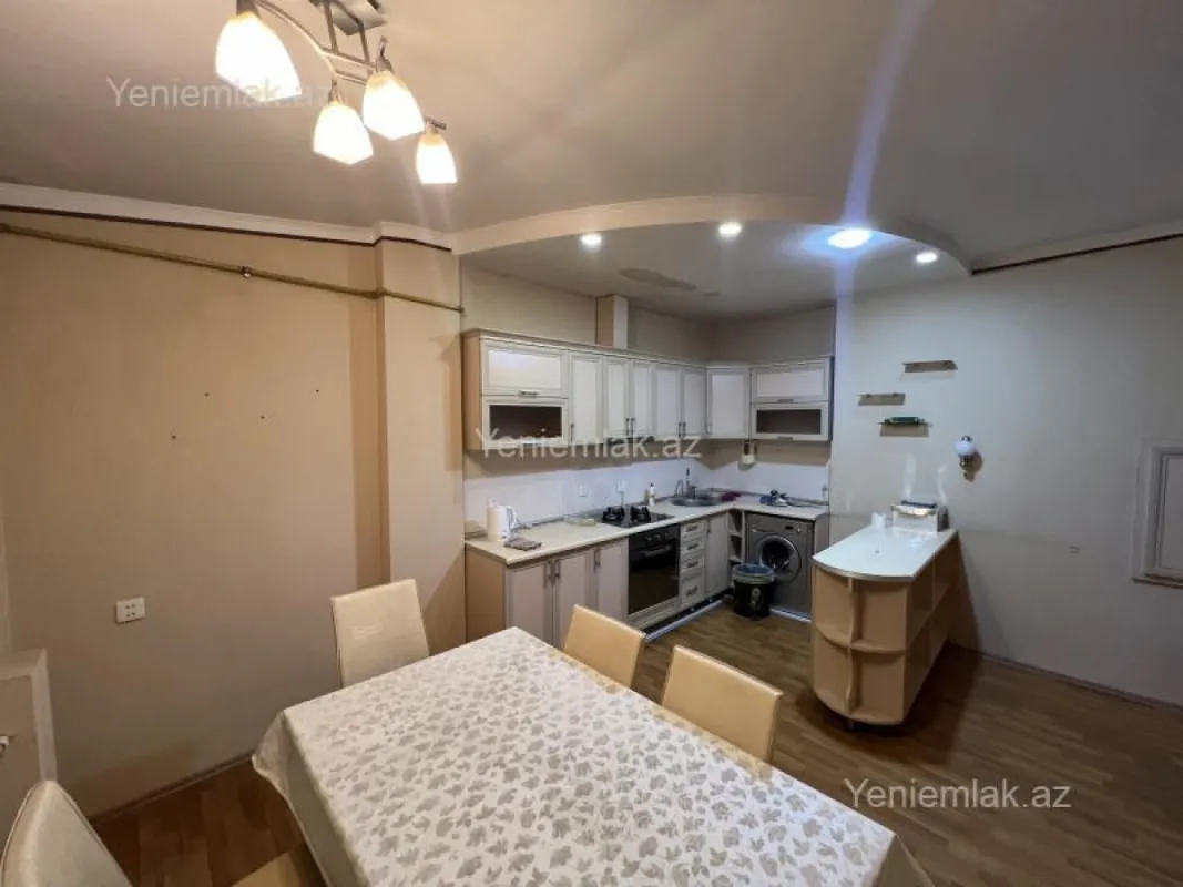 Satılır 3 otaqlı yeni tikili 110 m²