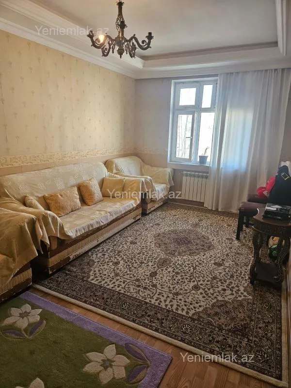Satılır 3 otaqlı köhnə tikili 75 m²