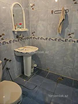 Satılır 3 otaqlı köhnə tikili 75 m²