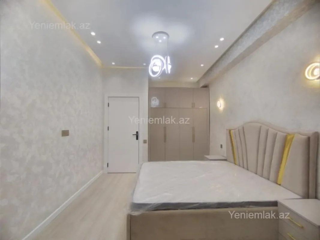 Satılır 2 otaqlı yeni tikili 60 m²