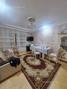Satılır 3 otaqlı köhnə tikili 70 m² — Sumqayıt, 8-ci mikrorayon 3 otaq 70.00 m²