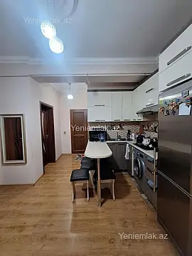 Satılır 3 otaqlı yeni tikili 81 m²