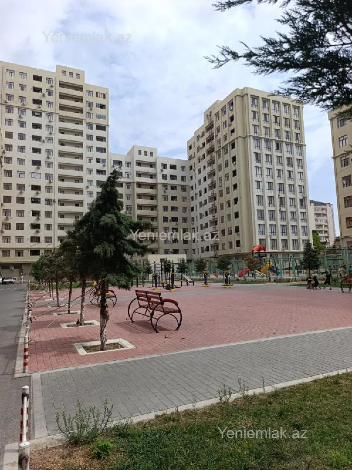 Satılır 3 otaqlı yeni tikili 100 m²