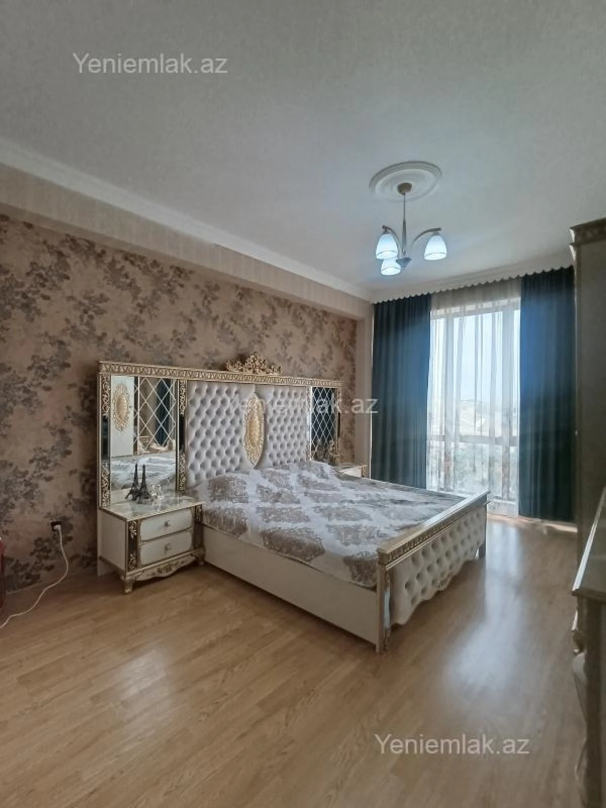 Satılır 3 otaqlı yeni tikili 100 m²