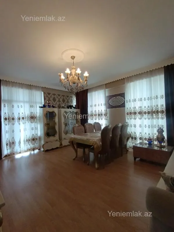 Satılır 3 otaqlı yeni tikili 100 m²