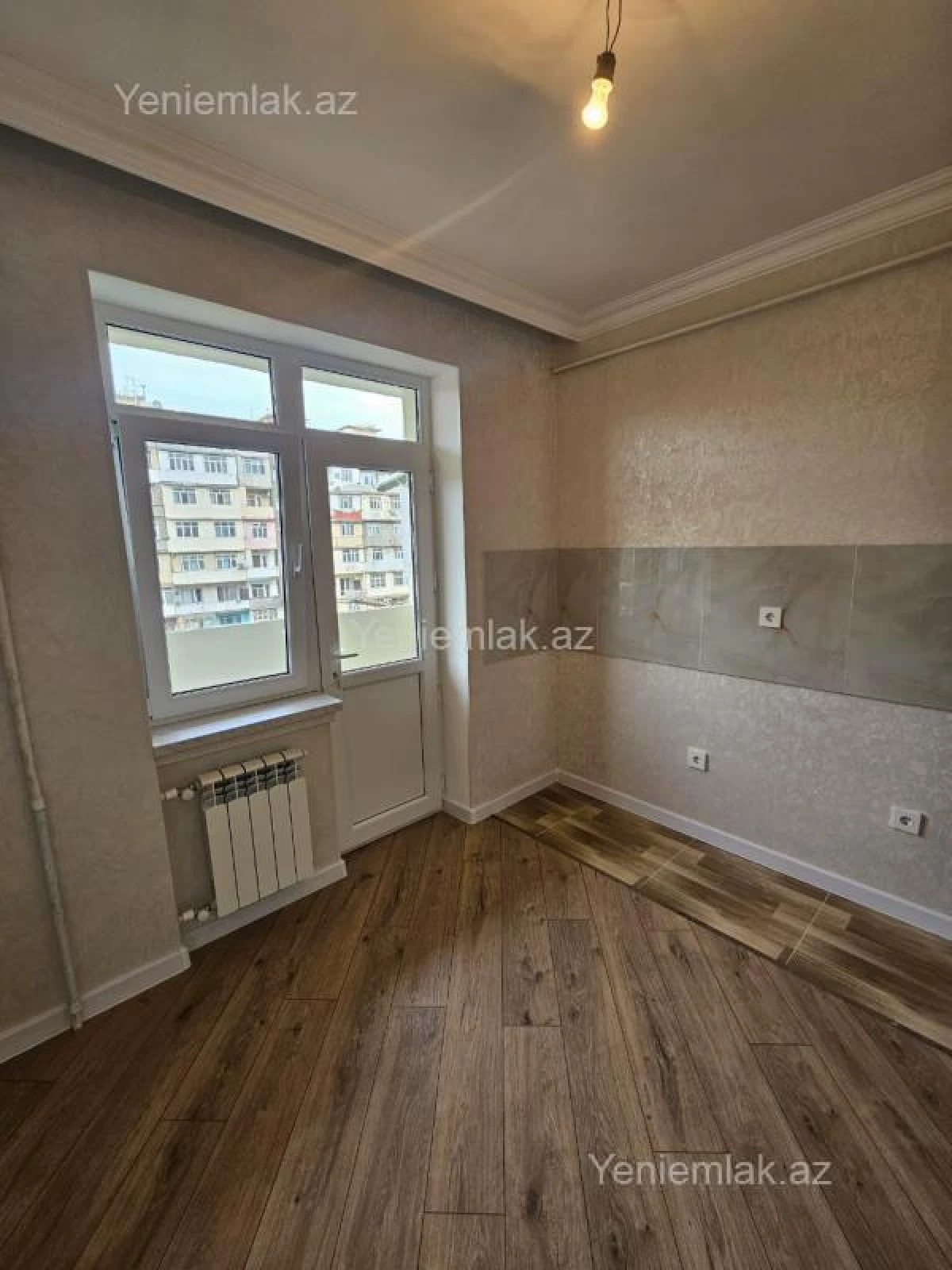 Satılır 3 otaqlı köhnə tikili 80 m²