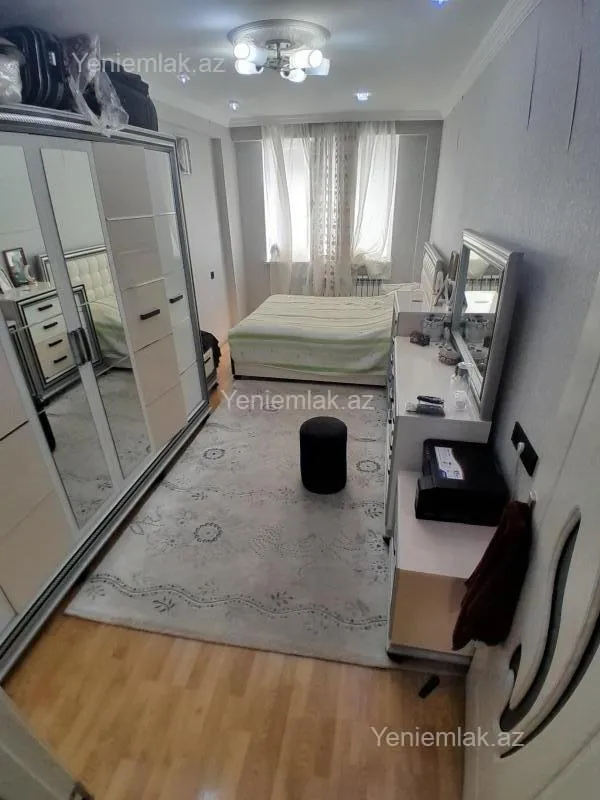 Satılır 3 otaqlı yeni tikili 83 m²