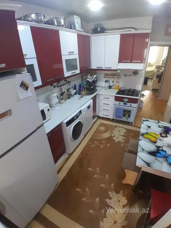 Satılır 3 otaqlı yeni tikili 83 m²