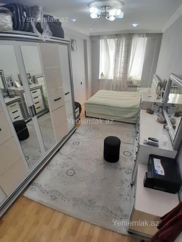 Satılır 3 otaqlı yeni tikili 83 m²
