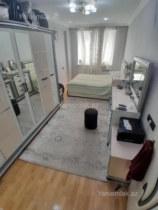 Satılır 3 otaqlı yeni tikili 83 m²