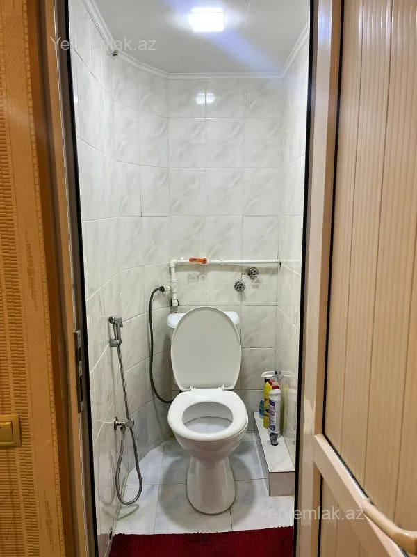 Satılır 3 otaqlı köhnə tikili 75 m²