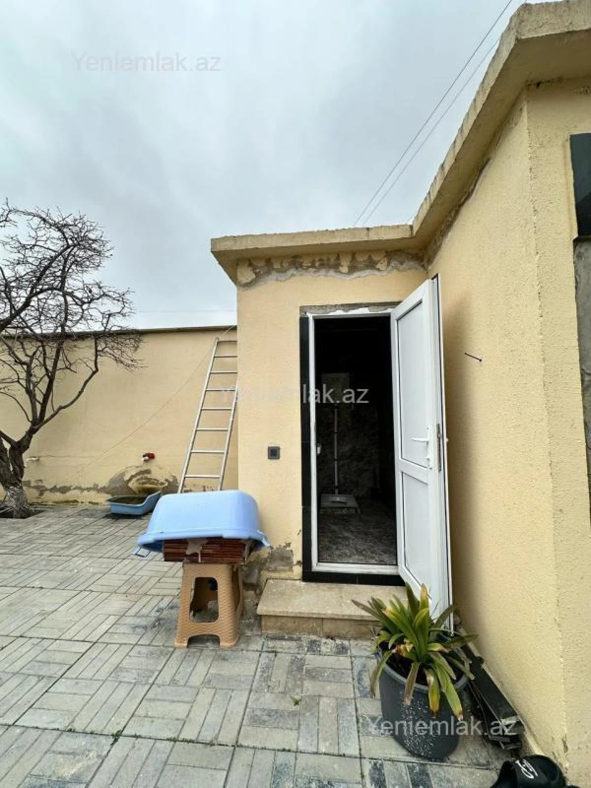 Satılır 7 otaqlı həyət evi 200 m²