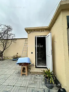 Satılır 7 otaqlı həyət evi 200 m²