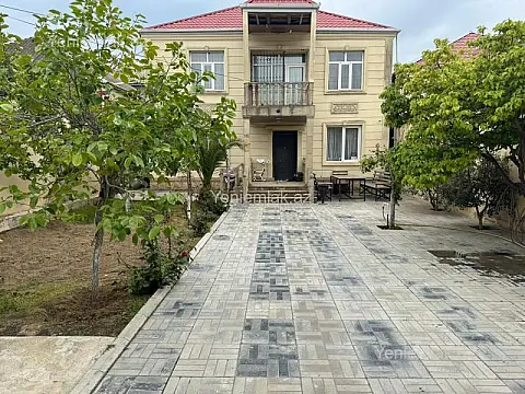 Satılır 7 otaqlı həyət evi 200 m² — Bakı, Suraxanı 7 otaq 200.00 m²
