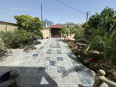 Satılır 7 otaqlı həyət evi 200 m²