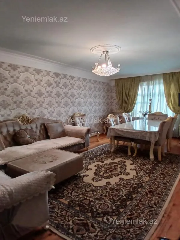 Satılır 3 otaqlı köhnə tikili 80 m²
