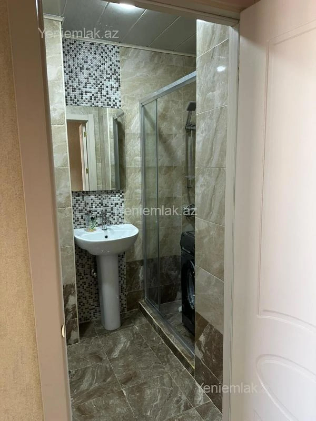 Satılır 3 otaqlı yeni tikili 102 m²