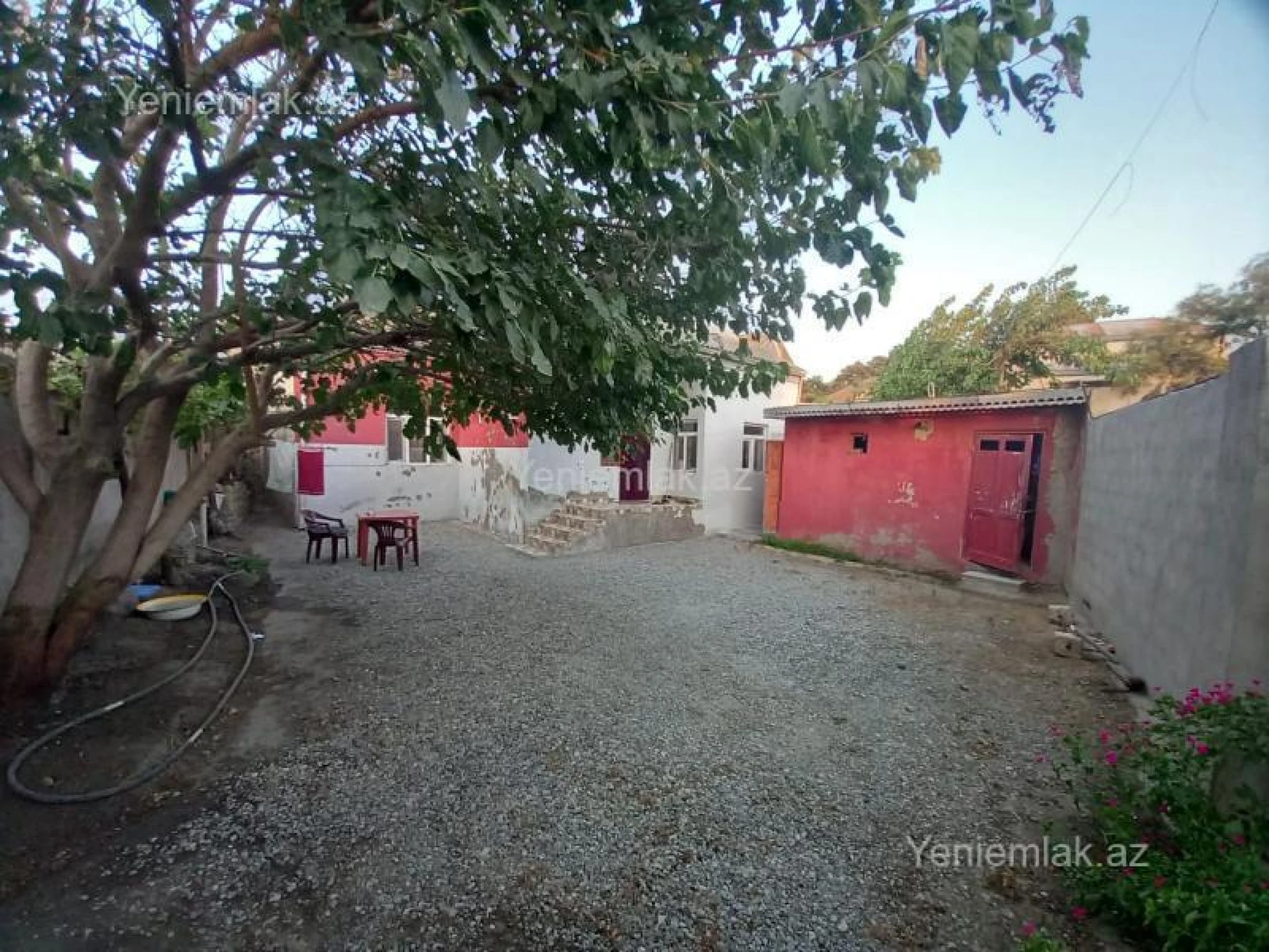 Satılır 4 otaqlı həyət evi 101 m²