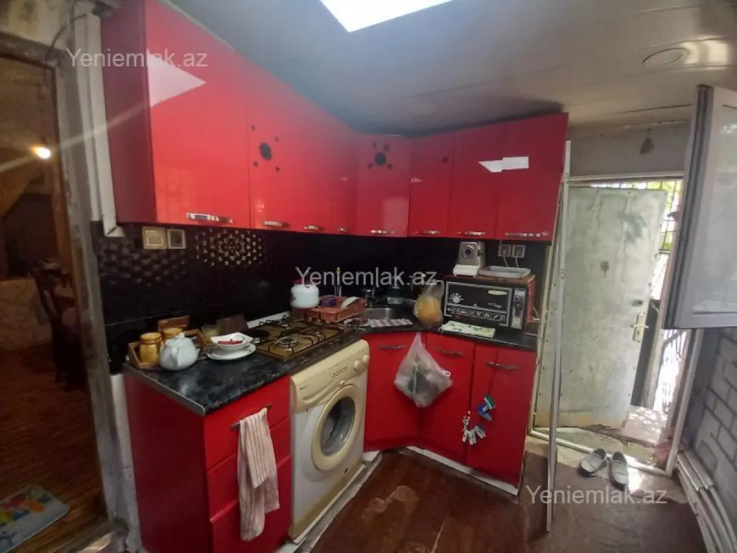 Satılır 3 otaqlı köhnə tikili 59 m²