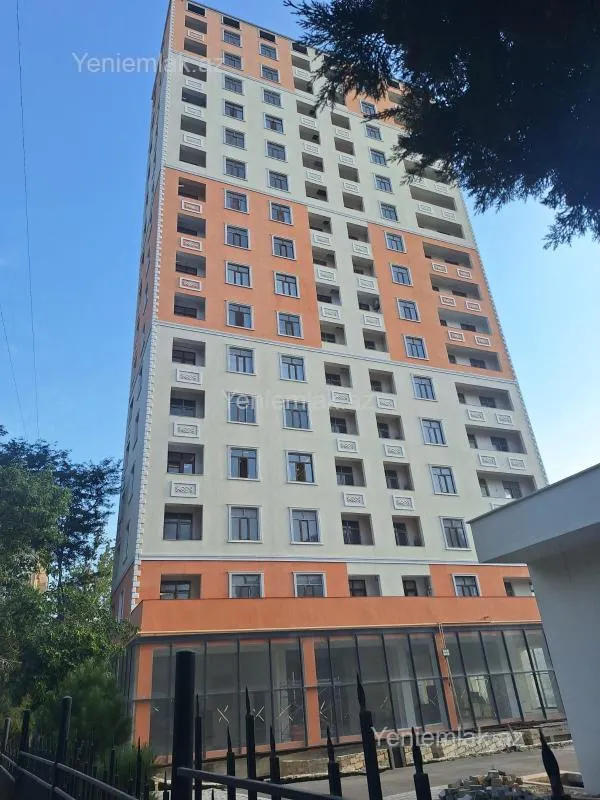 Satılır 3 otaqlı yeni tikili 120 m²