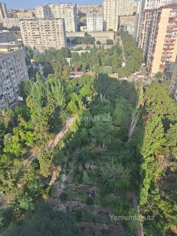 Satılır 3 otaqlı yeni tikili 120 m²
