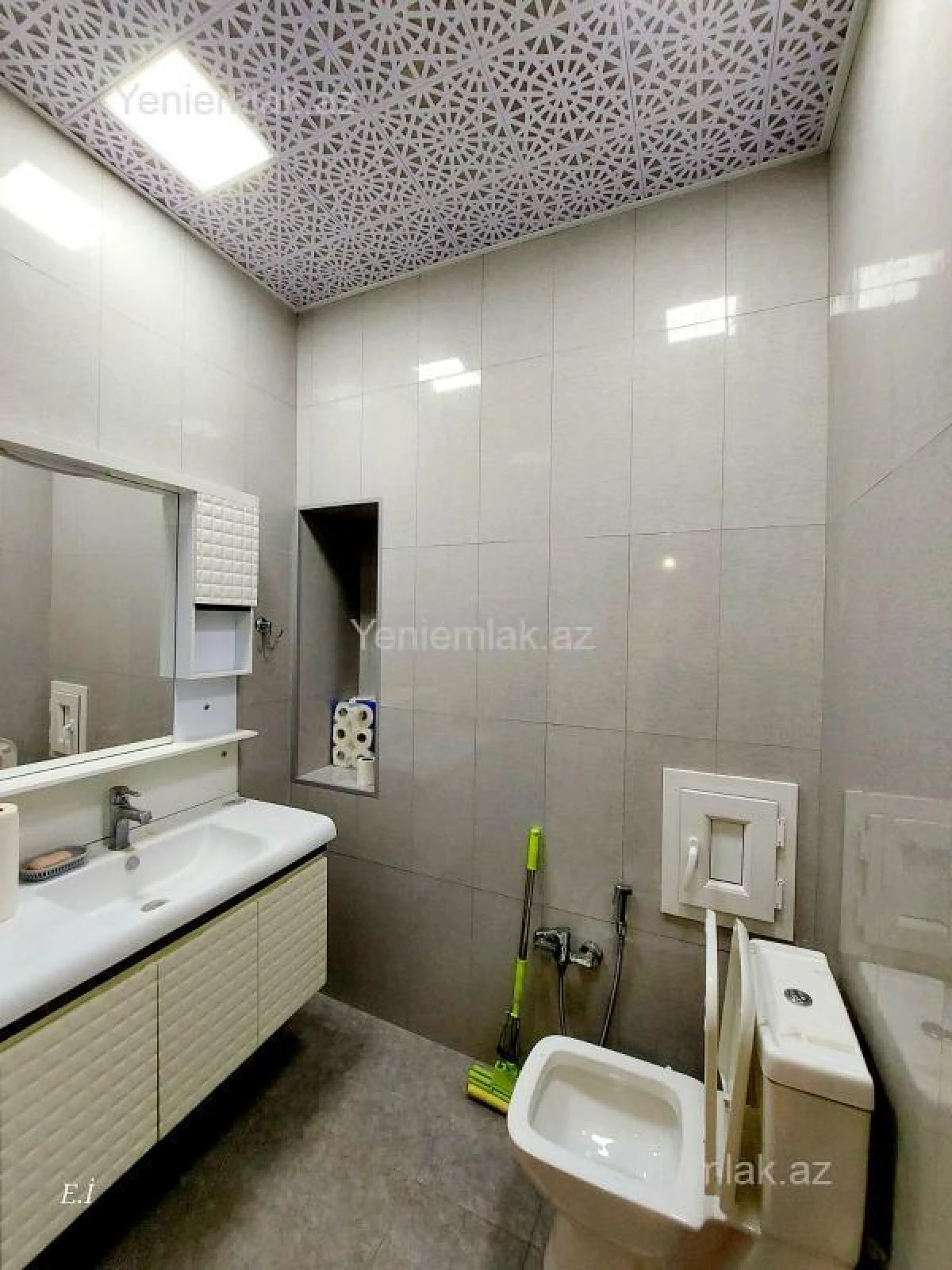 Satılır 2 otaqlı yeni tikili 76 m²