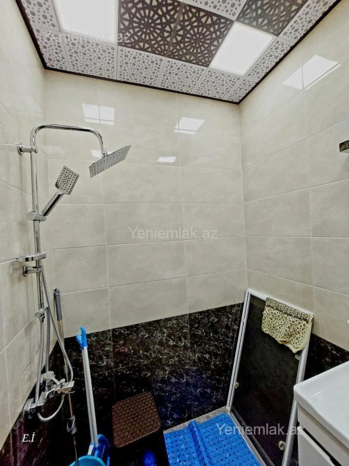 Satılır 2 otaqlı yeni tikili 76 m²