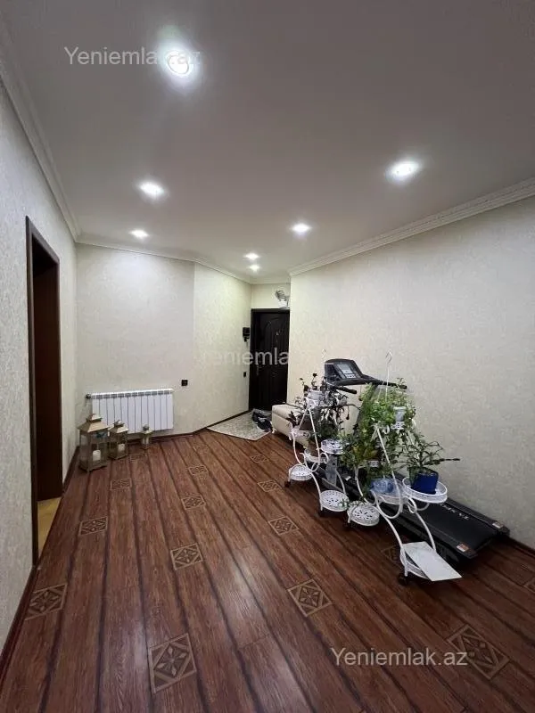 Satılır 3 otaqlı yeni tikili 125 m²