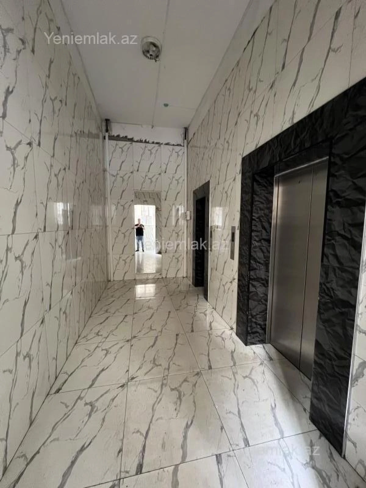 Satılır 3 otaqlı yeni tikili 125 m²