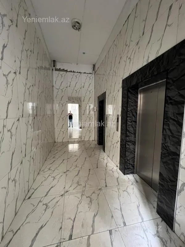 Satılır 3 otaqlı yeni tikili 125 m²