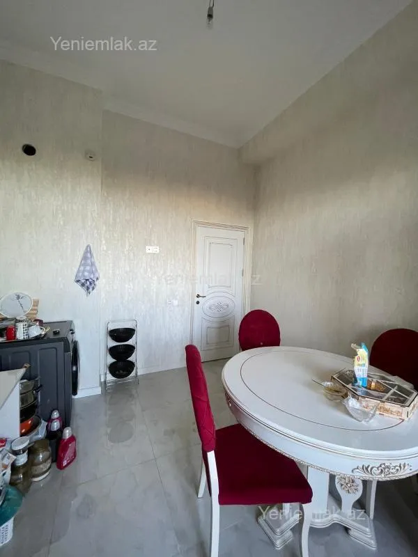 Satılır 3 otaqlı yeni tikili 84 m²