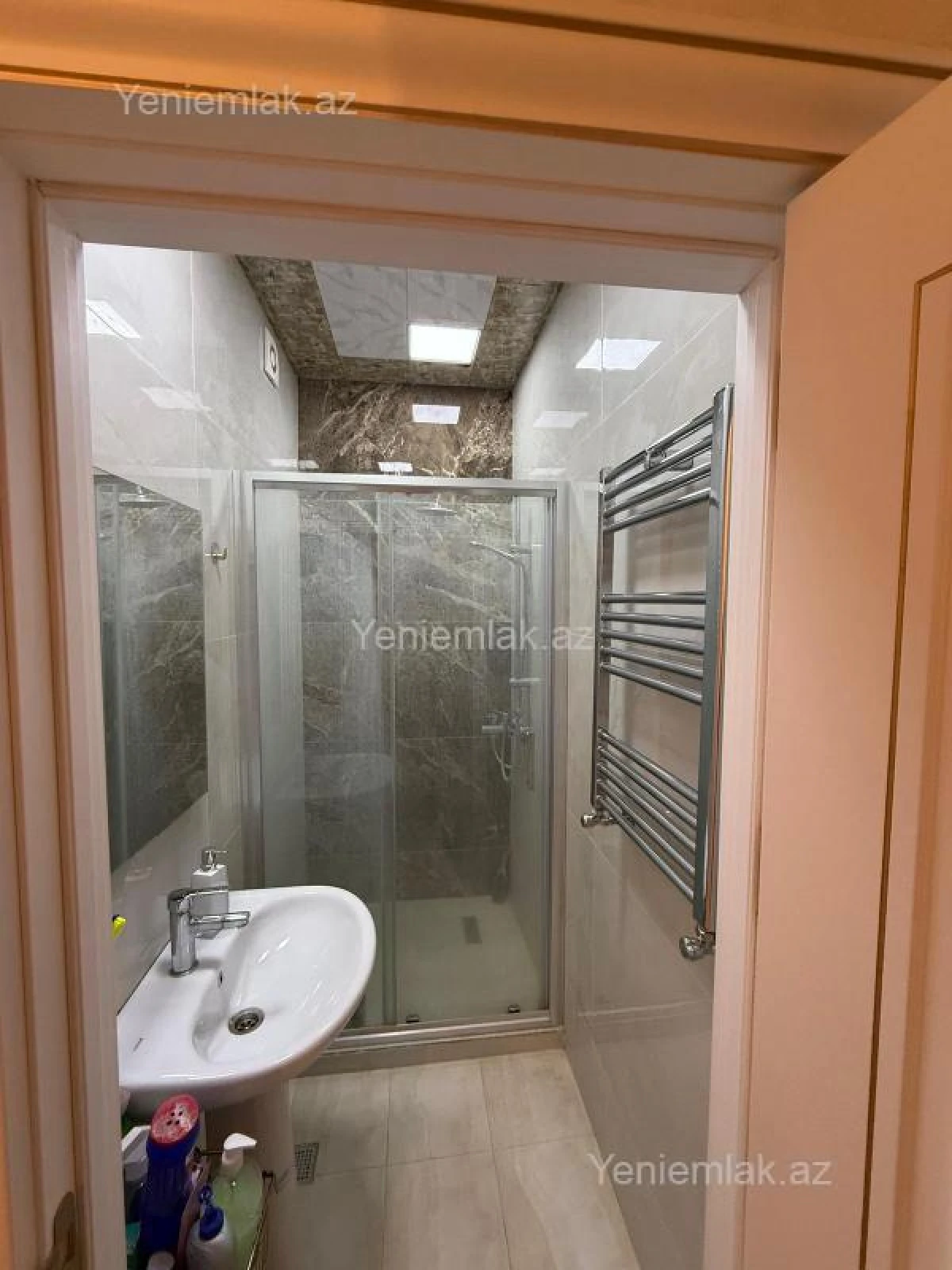 Satılır 3 otaqlı yeni tikili 84 m²