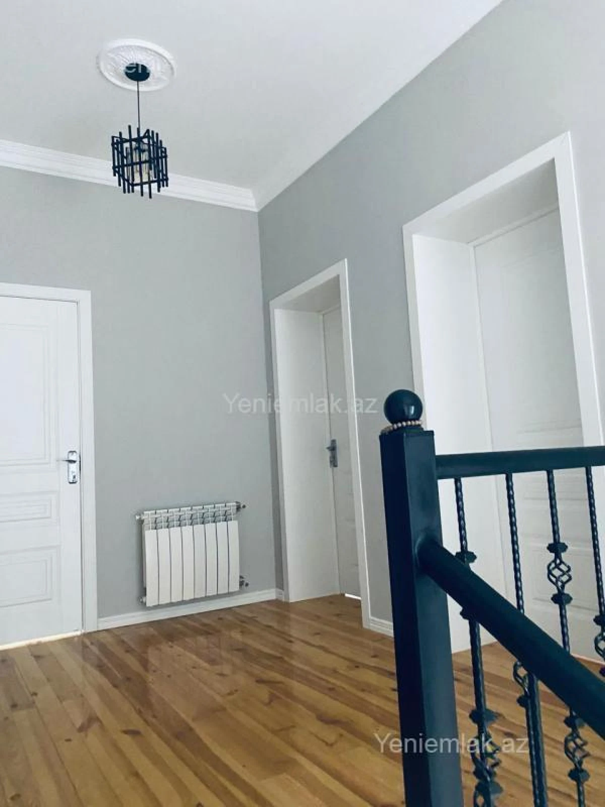 Satılır 4 otaqlı həyət evi 200 m²