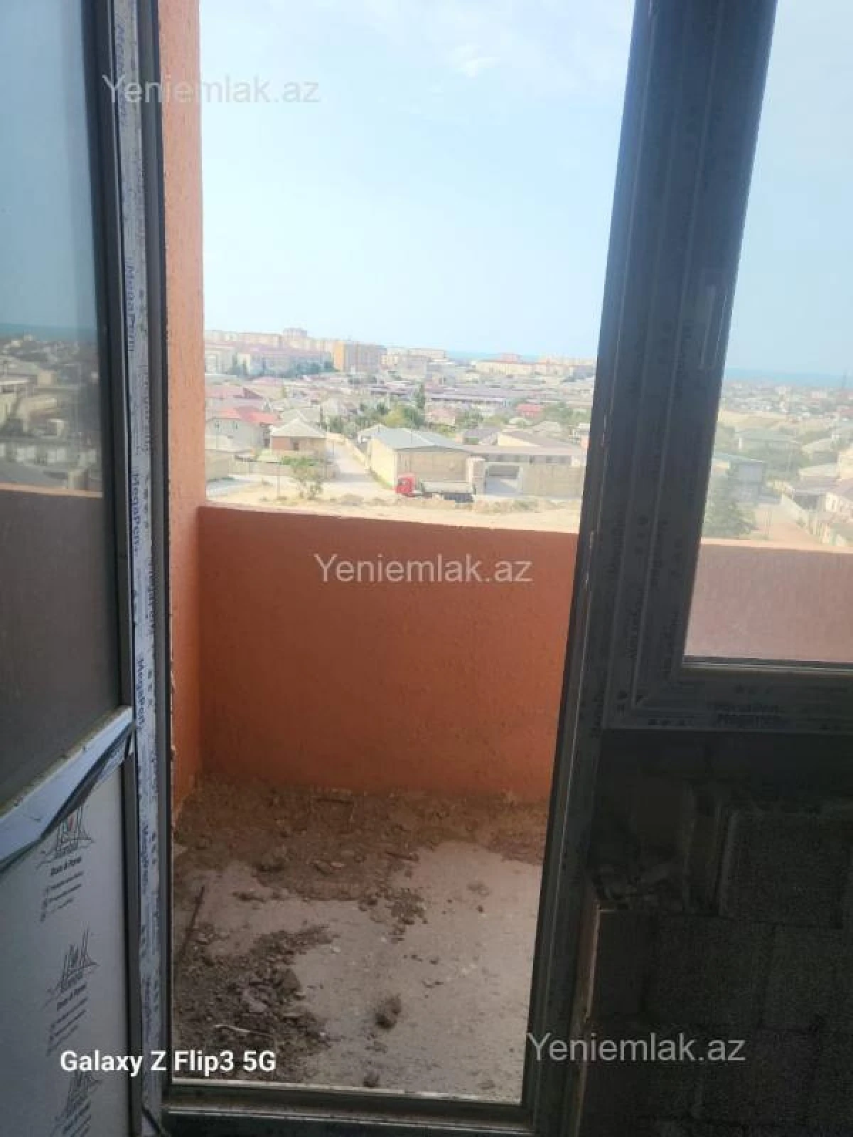 Satılır 3 otaqlı yeni tikili 73 m²