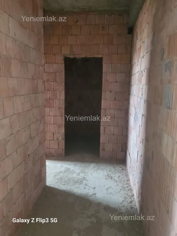 Satılır 3 otaqlı yeni tikili 73 m²