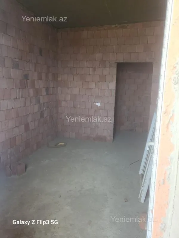 Satılır 3 otaqlı yeni tikili 73 m²