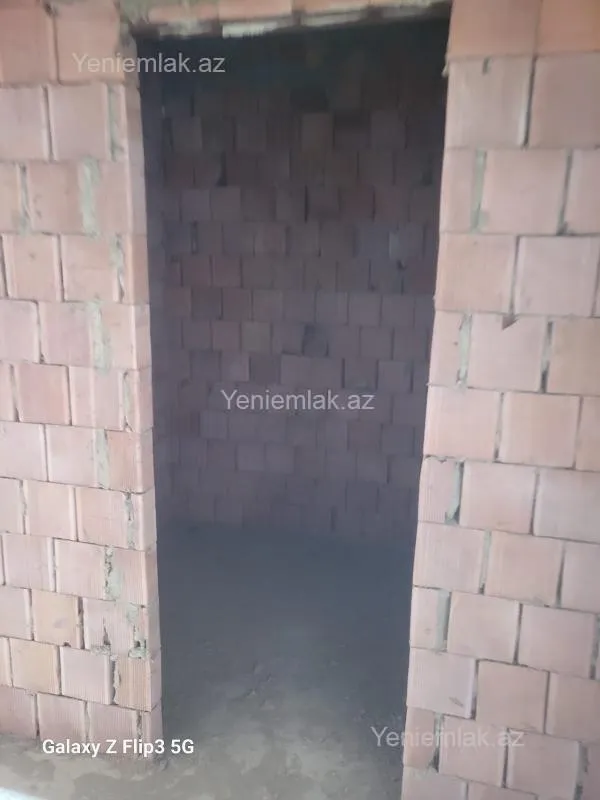 Satılır 3 otaqlı yeni tikili 73 m²