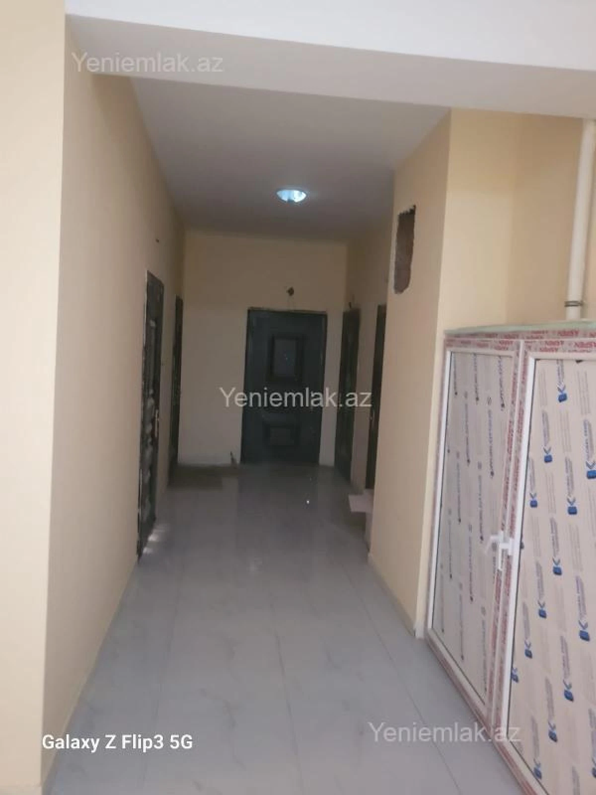Satılır 3 otaqlı yeni tikili 73 m²