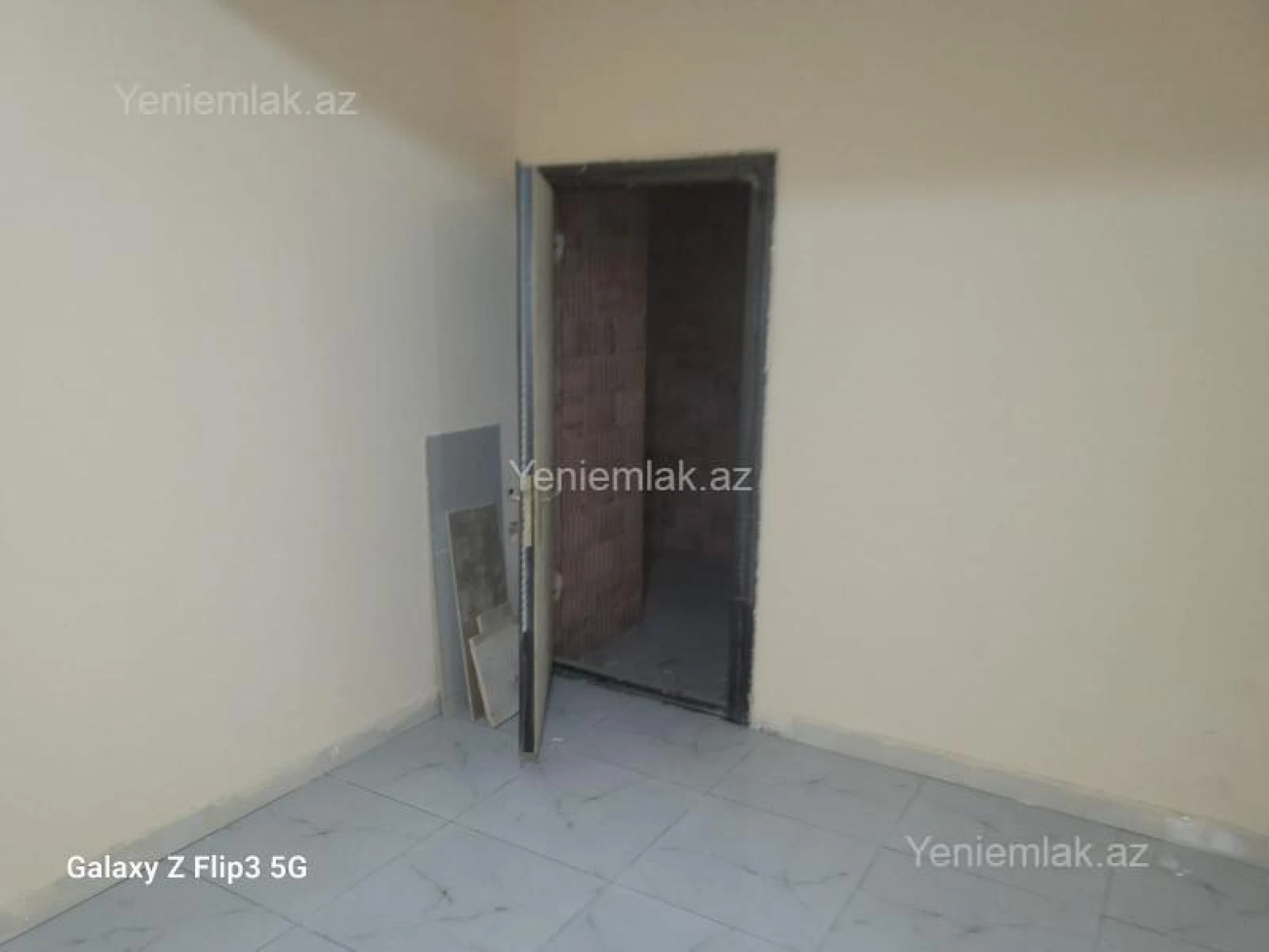 Satılır 3 otaqlı yeni tikili 73 m²