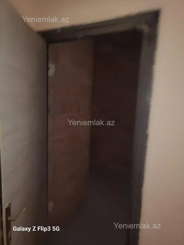 Satılır 3 otaqlı yeni tikili 73 m²